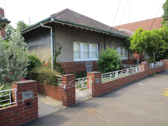 Gladstone St, Montague