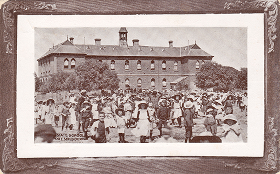 Postcard-Front_b_560